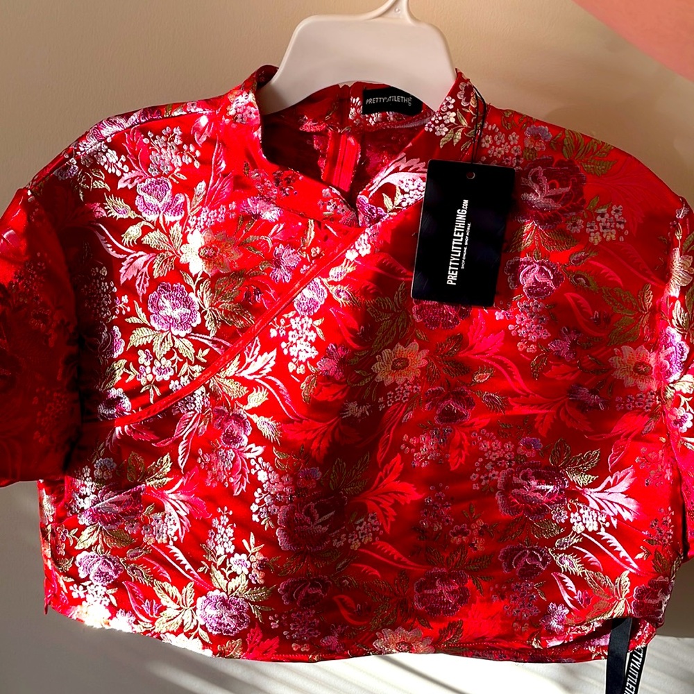 Plus red oriental High neck crop top, size 1X, never worn
